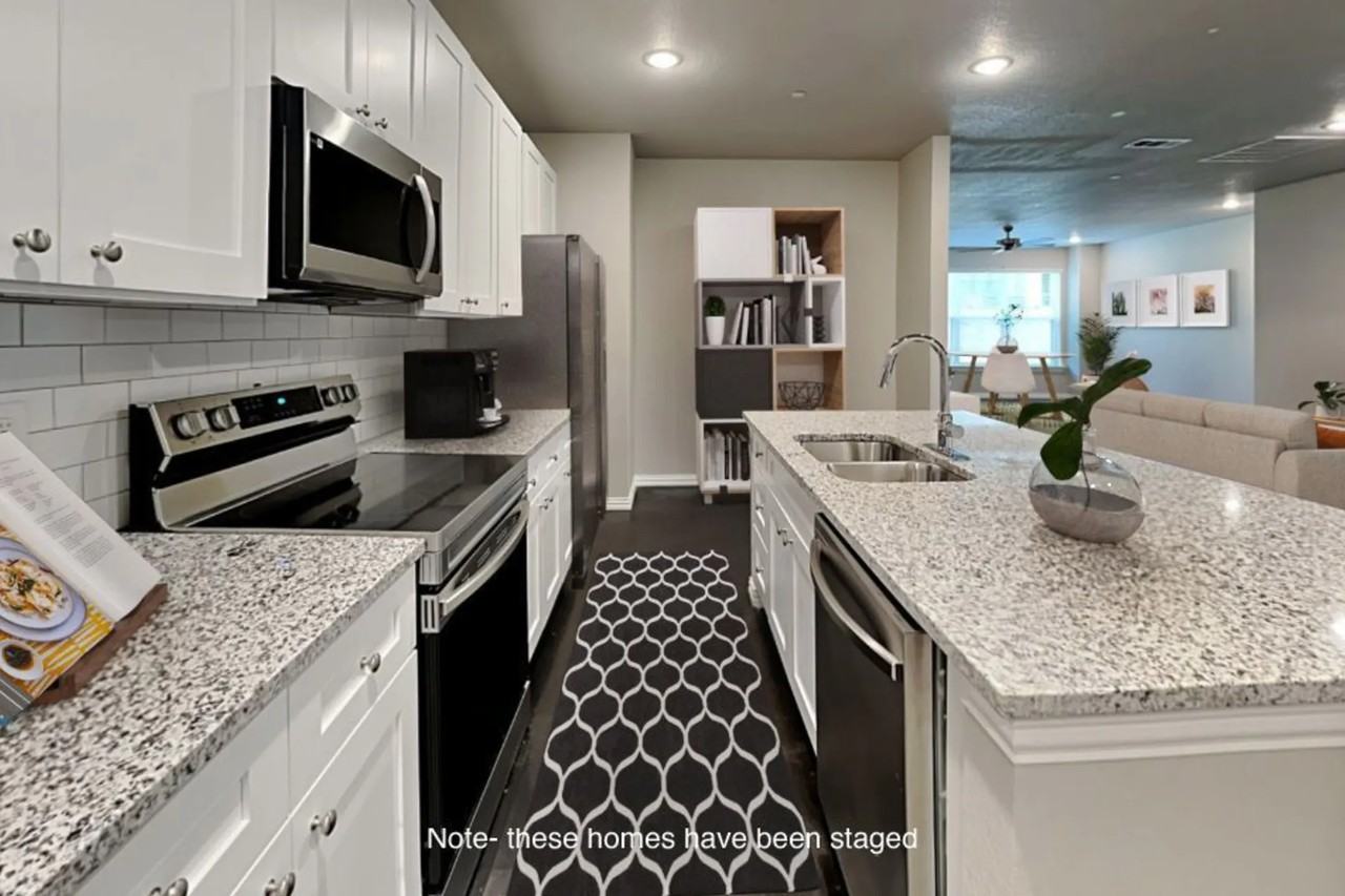 442 Willow Xing E - Photo 3 of 18