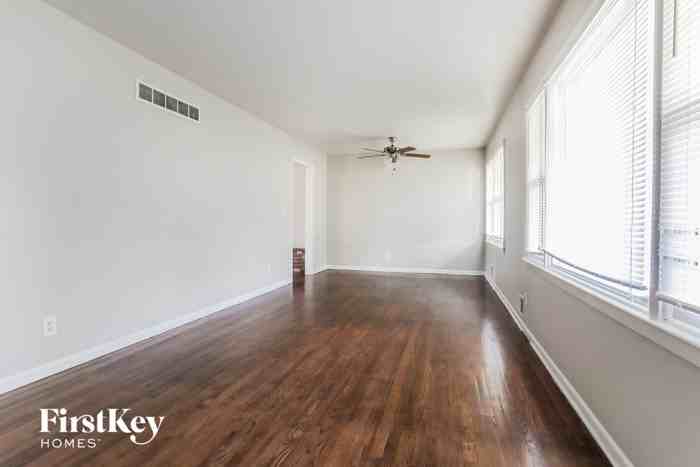13013 E 49th St S - Photo 2 of 16