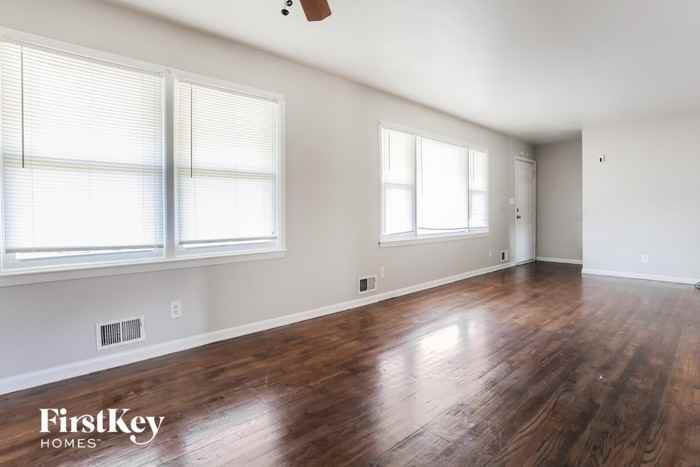 13013 E 49th St S - Photo 3 of 16
