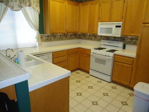 15399 Rockwell Ave - Photo 2 of 15