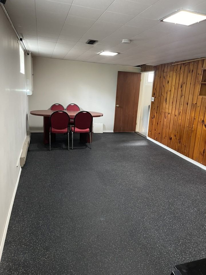 2221 Carnegie St - Photo 3 of 9