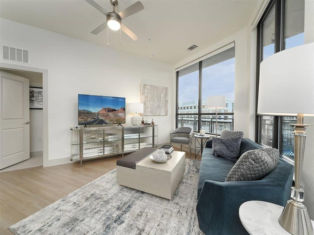 Tapestry West - Photo 6 of 33