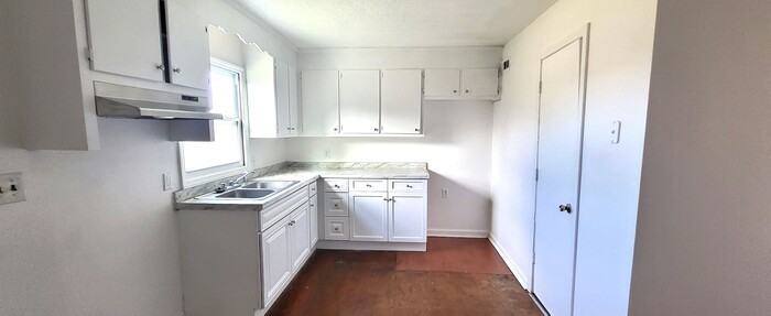 1508 Holly Hill Rd #A - Photo 2 of 8