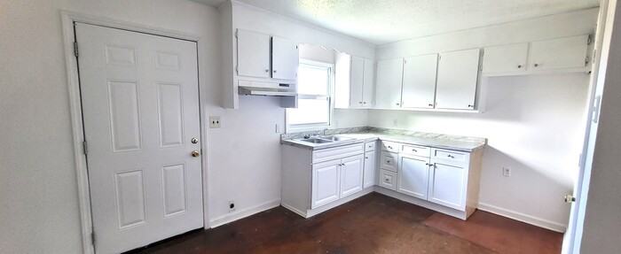 1508 Holly Hill Rd #A - Photo 3 of 8