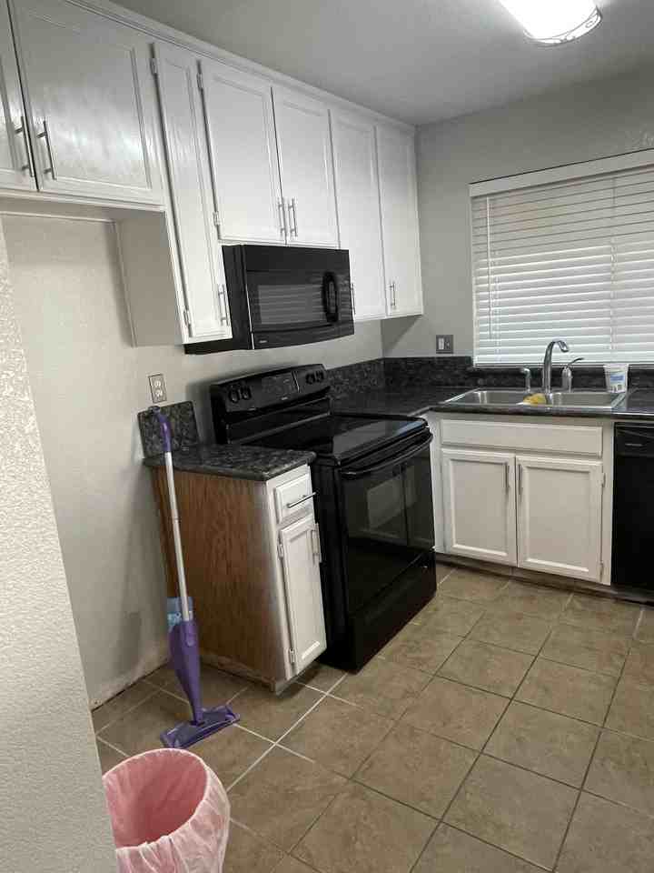 2137 Laredo Ln #NA - Photo 3 of 15