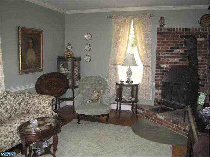 761 Perkiomenville Rd - Photo 3 of 25