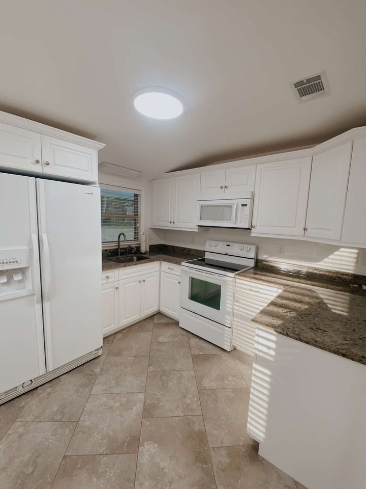 1601 Park Ave #NA - Photo 2 of 10