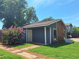 featured image of 829 N Burdick St #A