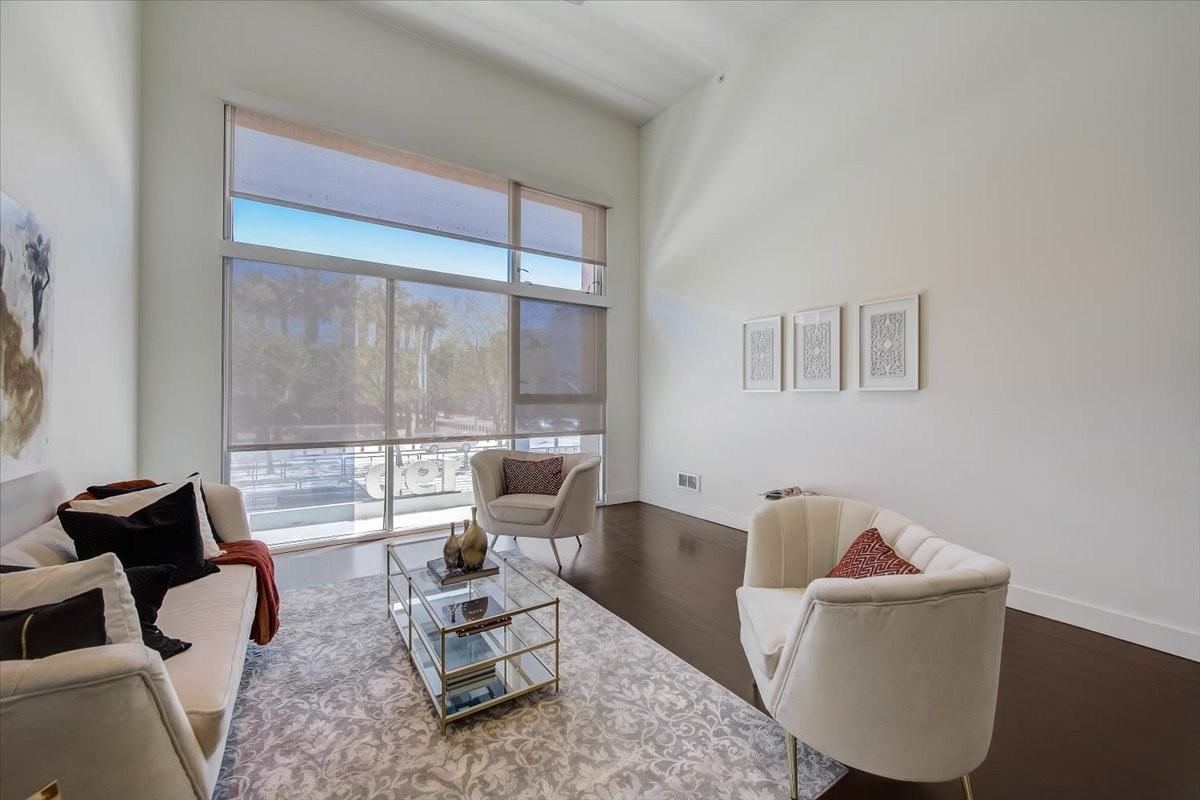 188 King Street #207