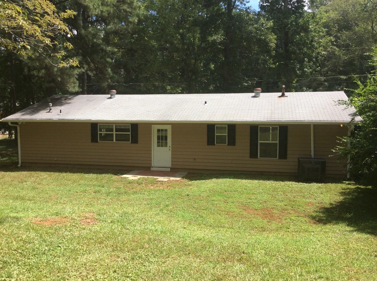 3229 Robin Hood Ln - Photo 2 of 6