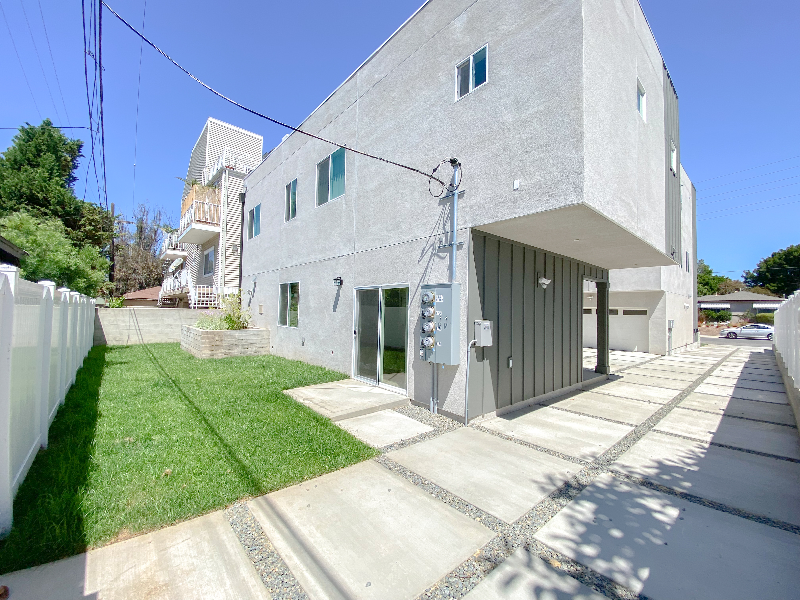 6754 W 86th Pl - Photo 6 of 31