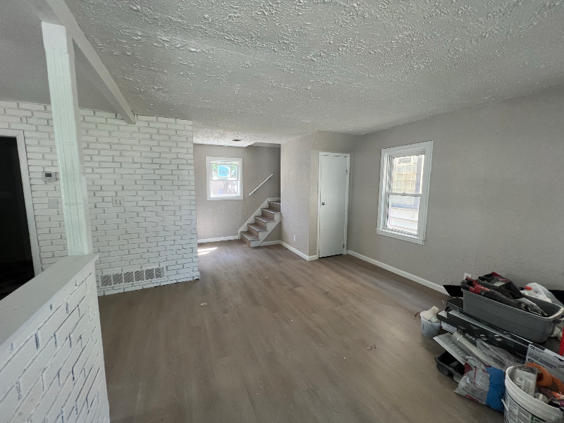 3653 E Hammond Ave - Photo 2 of 5