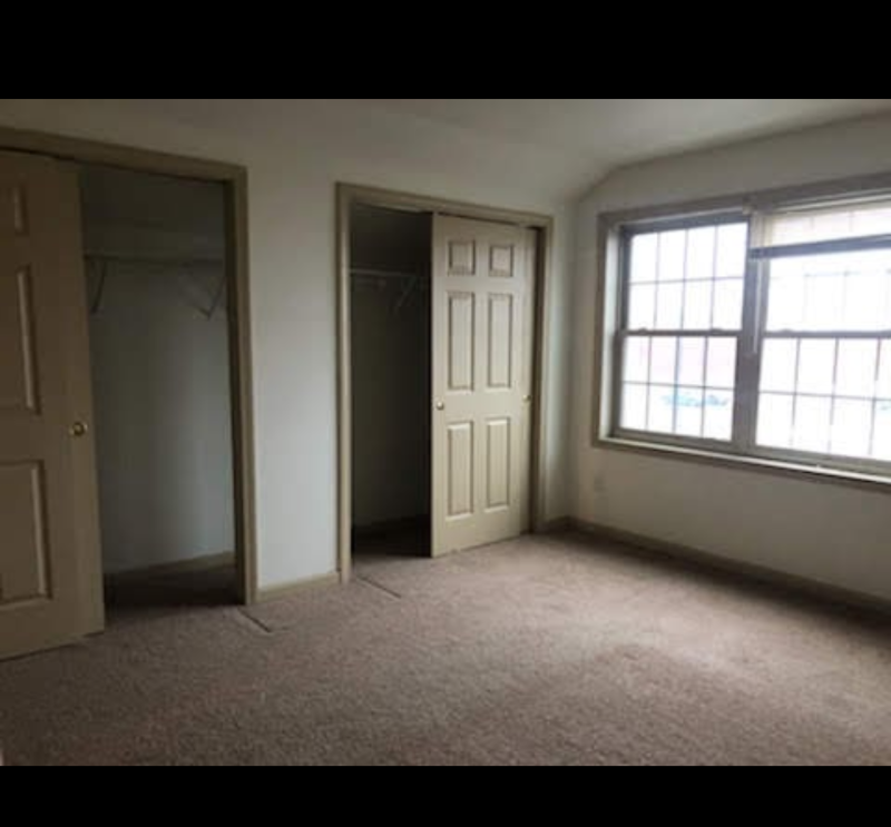 7 Southerberry Dr #1 - Photo 2 of 5