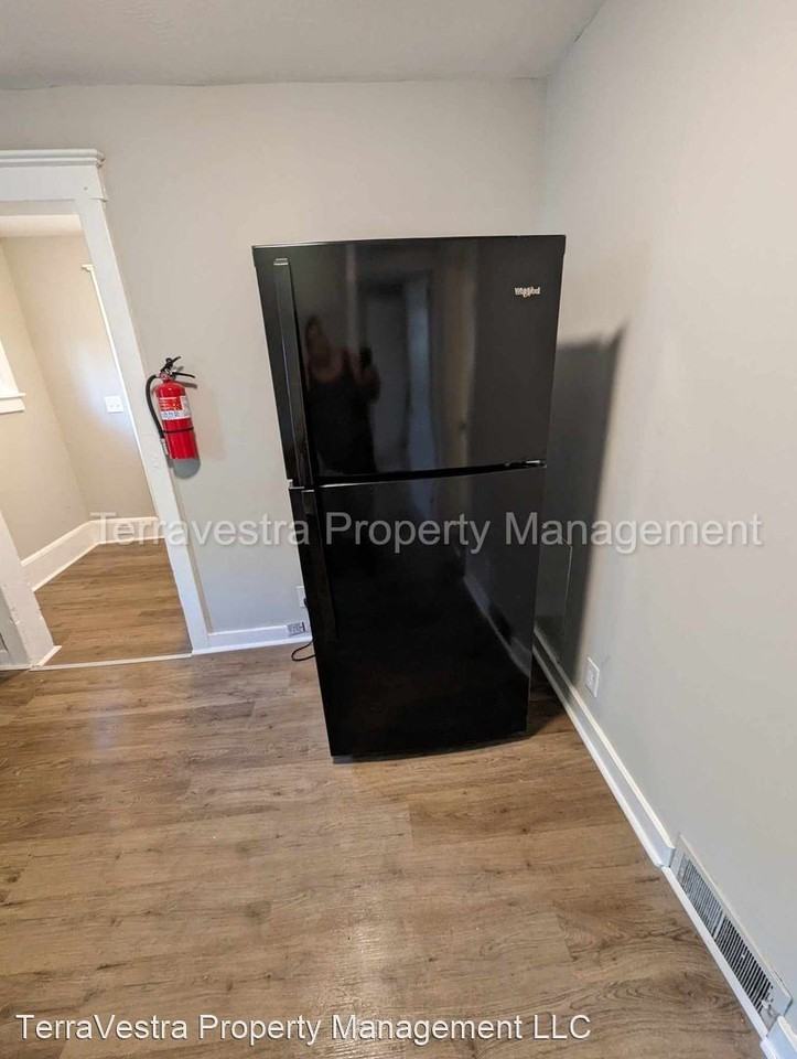 1005 School Vlg - Photo 3 of 13