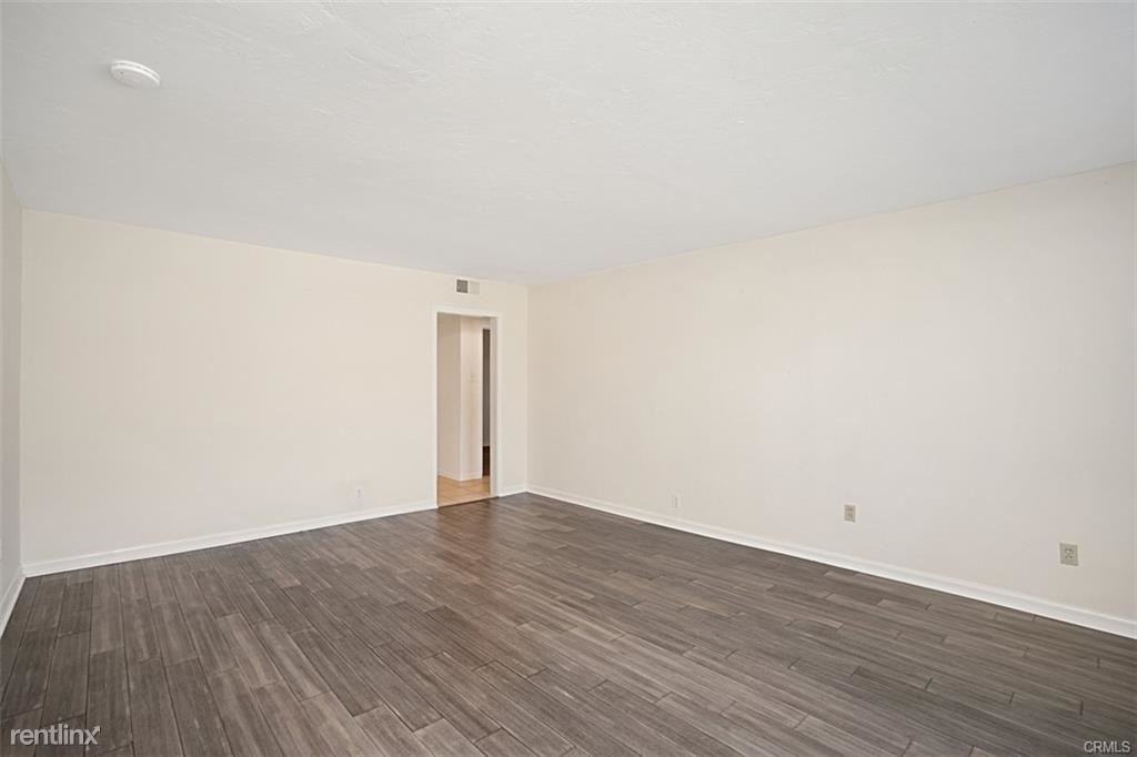 24222 Ward St - Photo 3 of 8