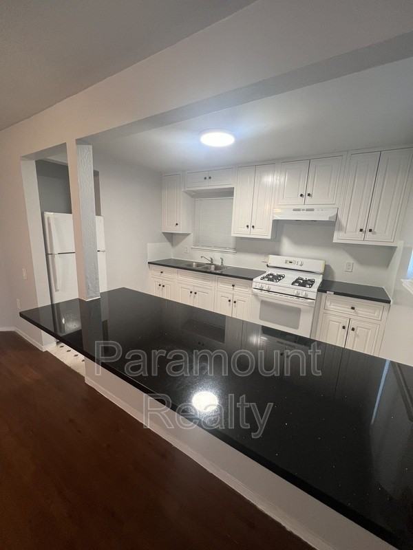 171 22nd St - Photo 7 of 15