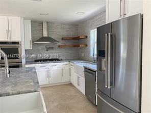 2360 Ne 192nd St #NA - Photo 3 of 8