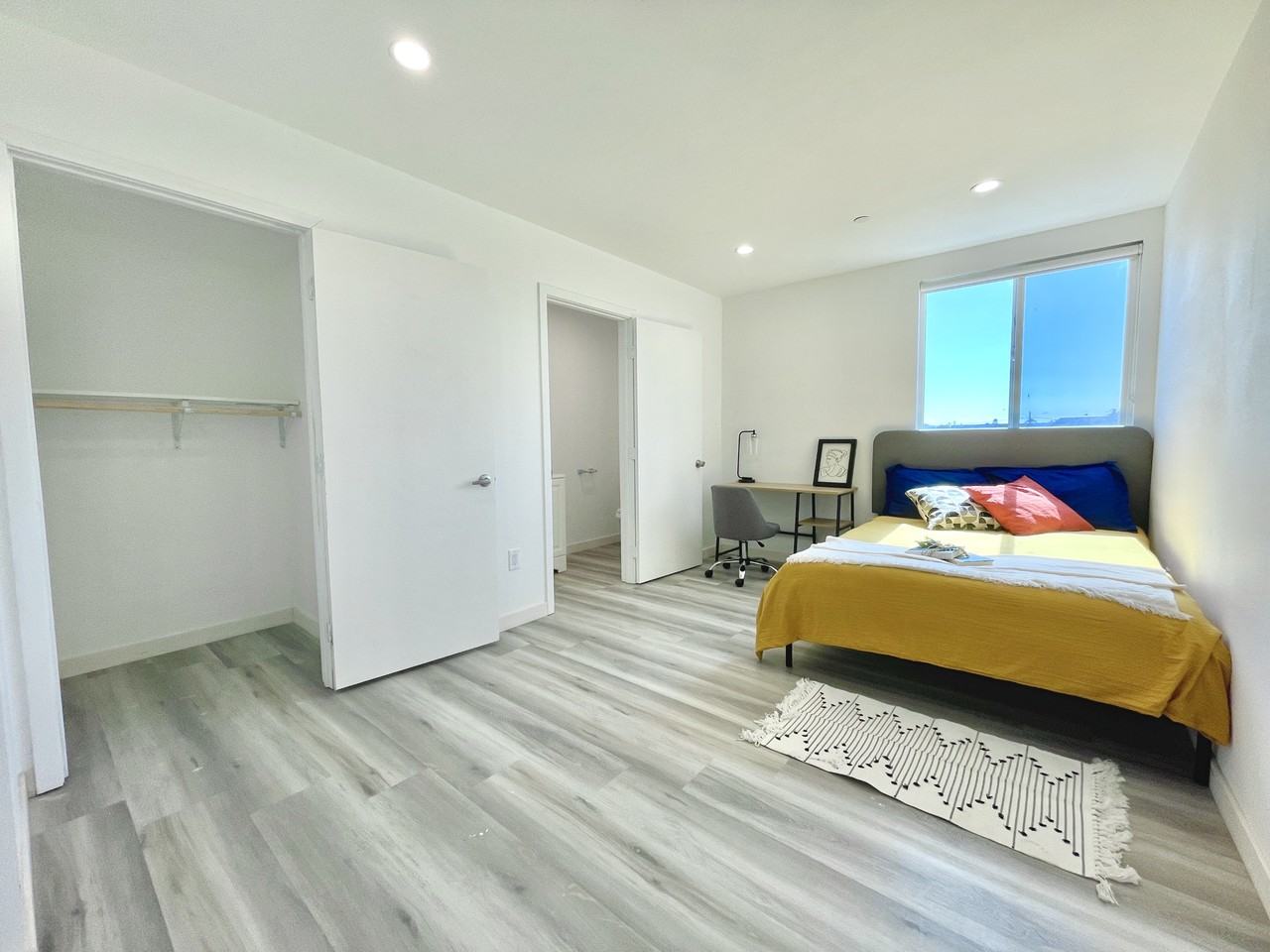 1476 W 35th St - Photo 2 of 50