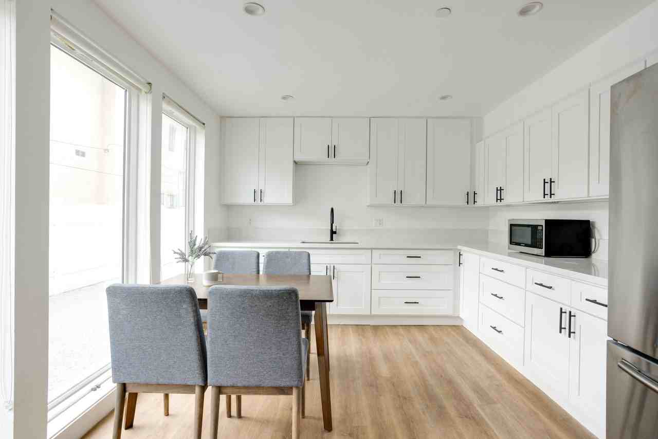 1620 W 35th Pl - Photo 3 of 50