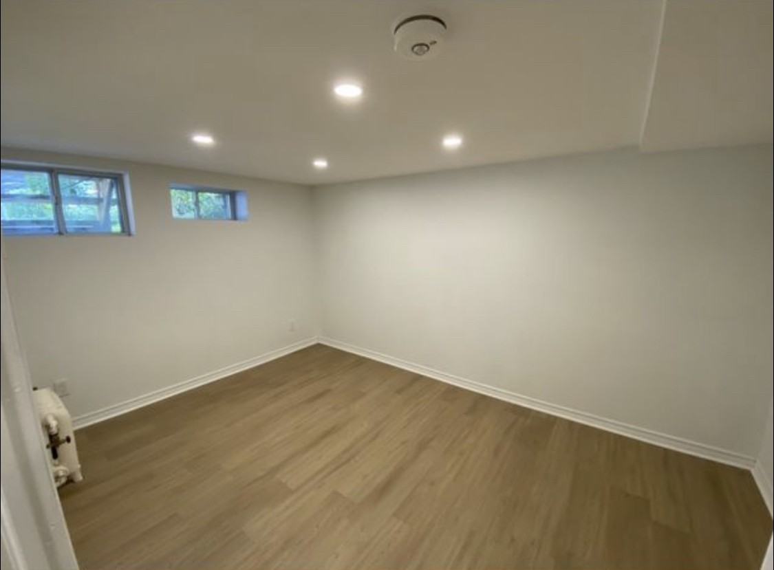 311 Wolverleigh Blvd - Photo 5 of 9