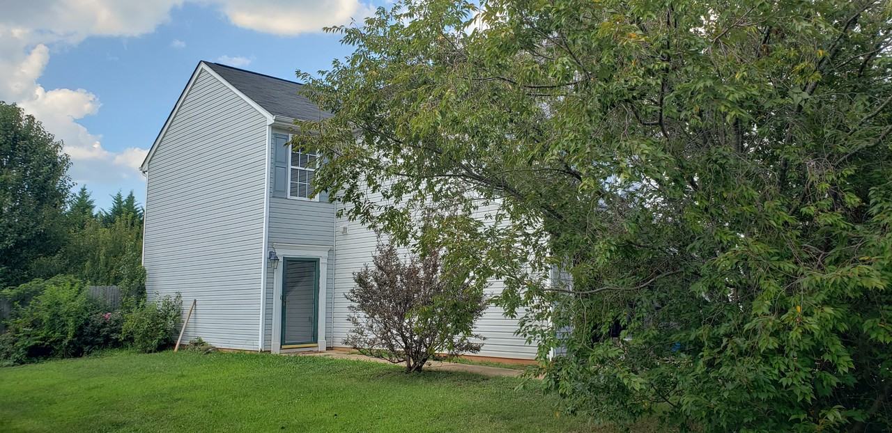 605 Peach Orchard Dr #NA - Photo 3 of 3
