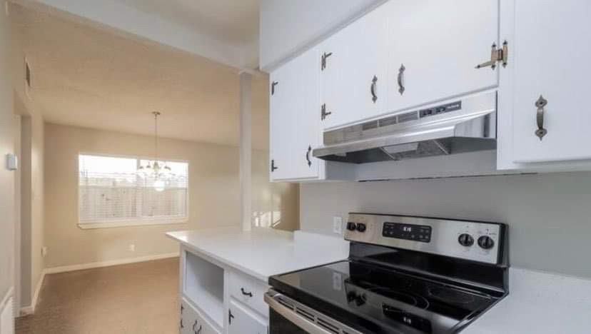 4221 Mizell St - Photo 3 of 9