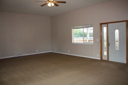 5212 Valleyview Ln - Photo 3 of 6