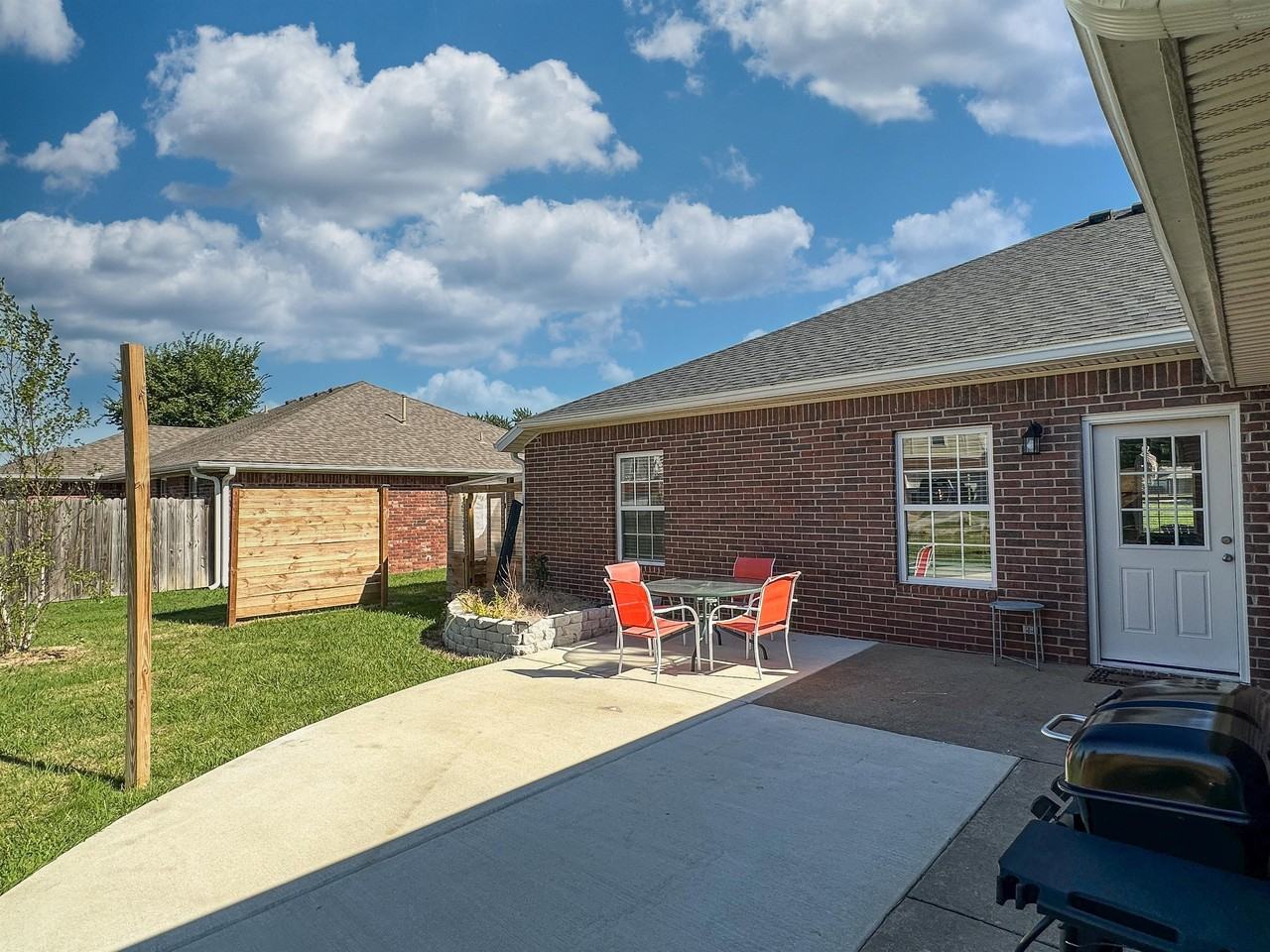 691 N Meadowlands Dr #1 - Photo 3 of 16