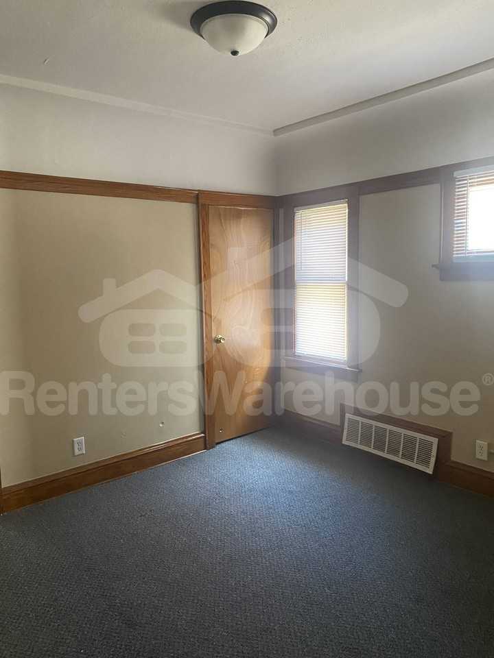 2654 N 57th St - Photo 3 of 8
