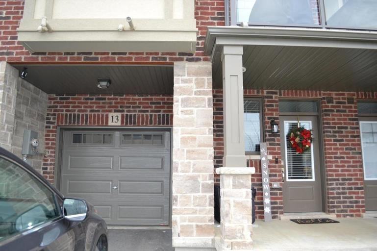 13 Dodman Cres #13 - Photo 2 of 23