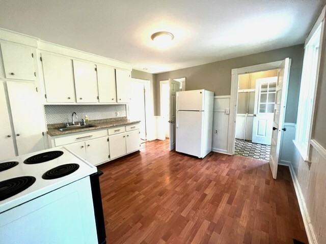 38 Folsom Ave #1 - Photo 2 of 12