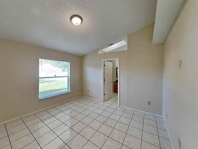 1750 Durock Ct - Photo 3 of 3