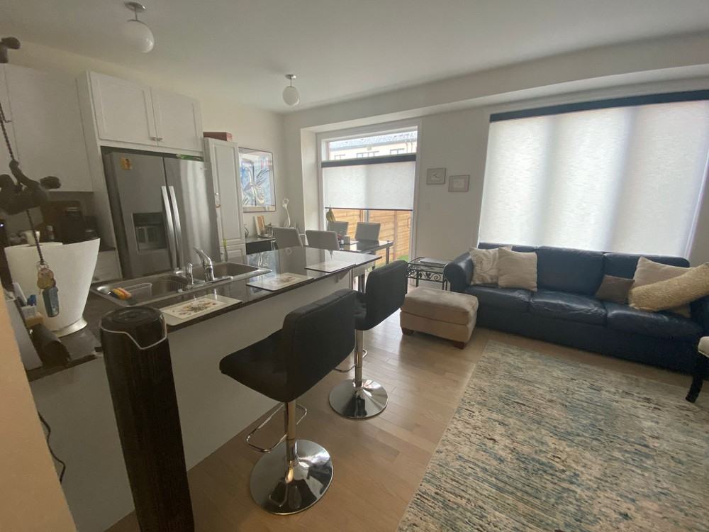 581 Barons St - Photo 2 of 40