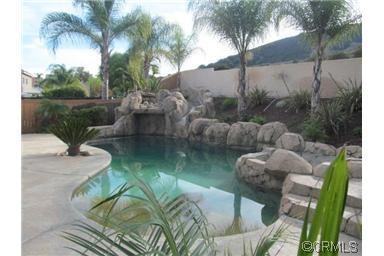 8603 Rolling Hills Dr - Photo 2 of 12