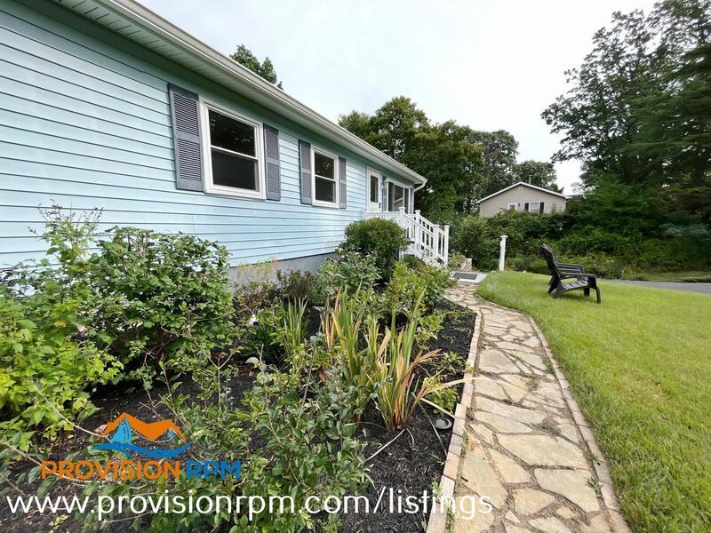 982 Shore Acres Rd - Photo 5 of 26