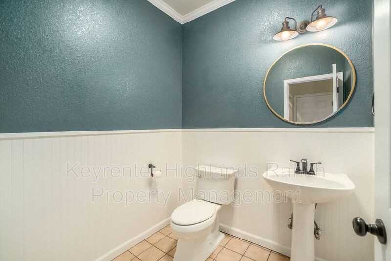 1494 Red Cliff Way - Photo 6 of 10