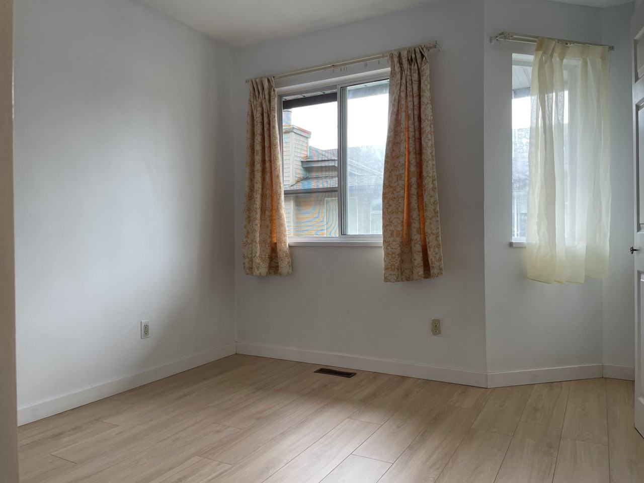 8751 Bennett Rd - Photo 6 of 10