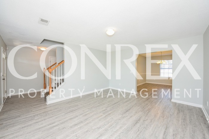 312 Fox Trot Dr - Photo 2 of 12