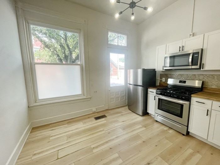 901 Isabella St #1 - Photo 2 of 7