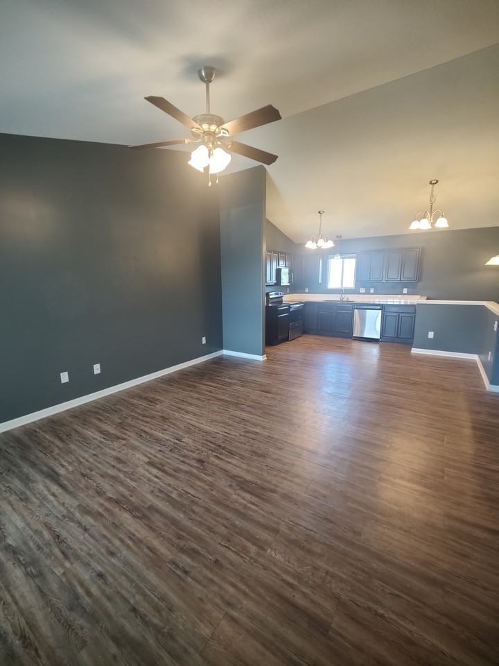2312 E Quivira St #NA - Photo 2 of 16