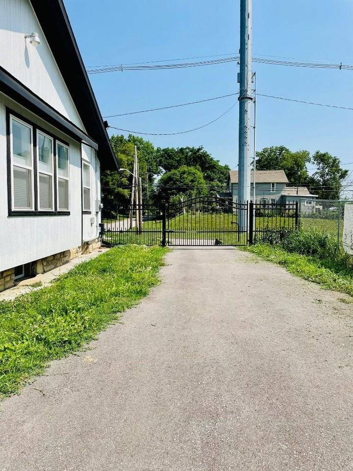 1241 Douglas Ave #NA - Photo 3 of 22