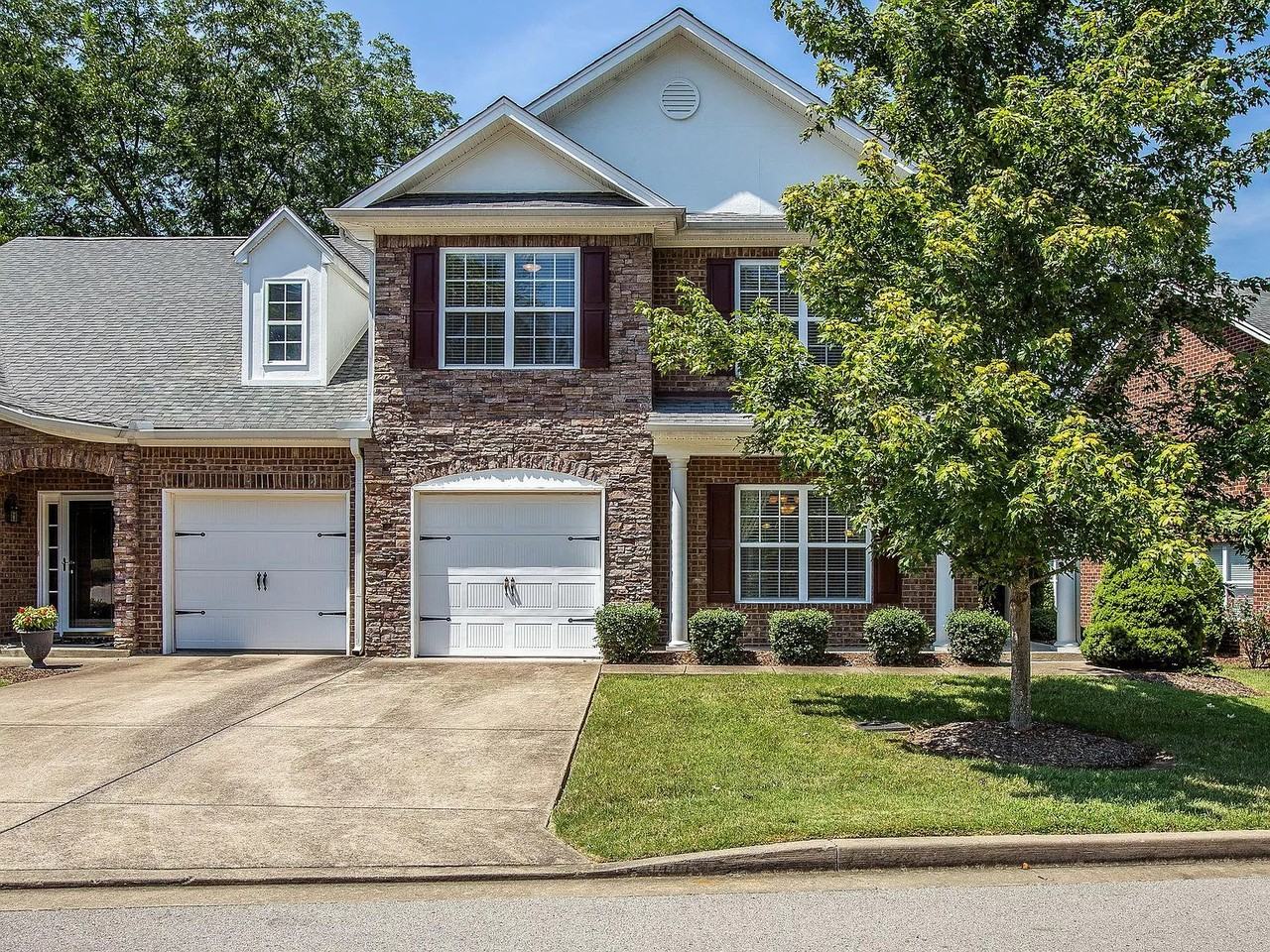 908 Catlow Ct #TH - Photo 3 of 29