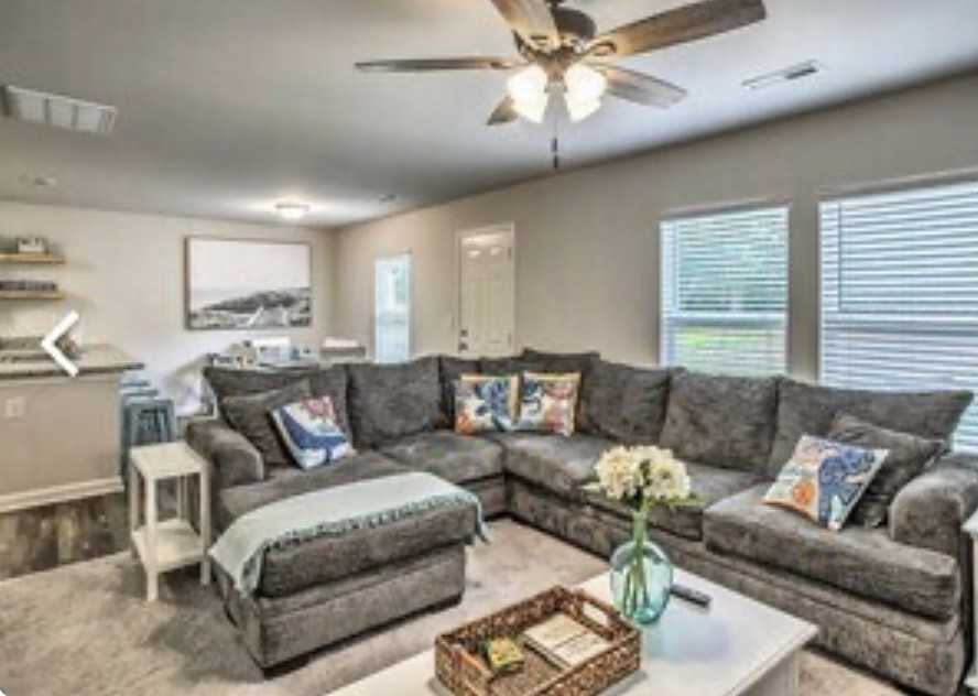 179 Shamrock Dr Sw #NA - Photo 3 of 11