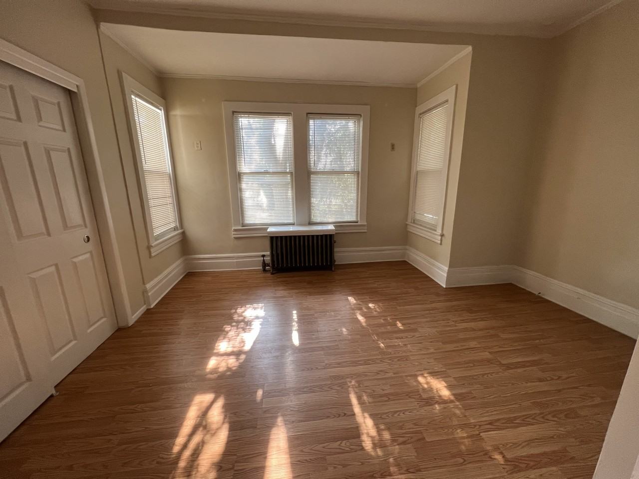 147 Merrick Rd #1FL - Photo 2 of 6