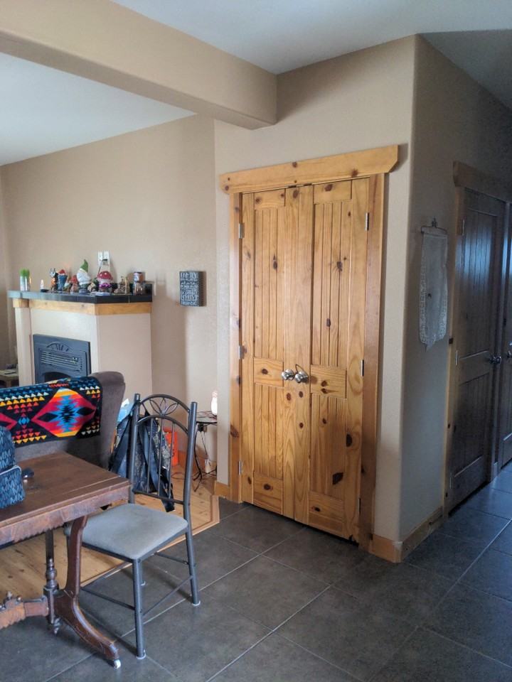 2454 N 13th St #D - Photo 3 of 6