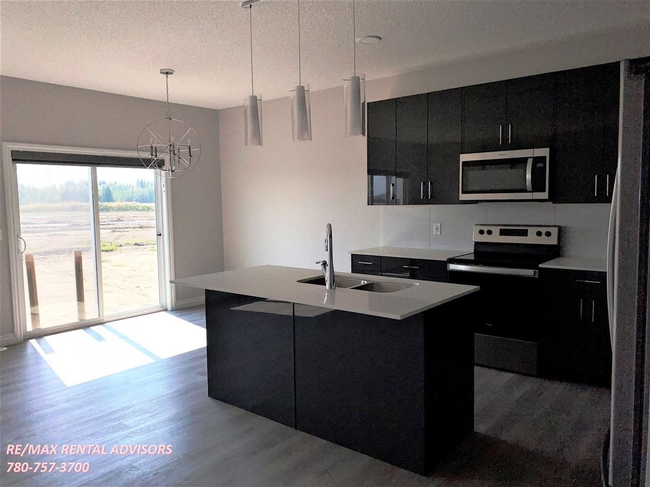 1539 12 Ave Nw - Photo 2 of 21