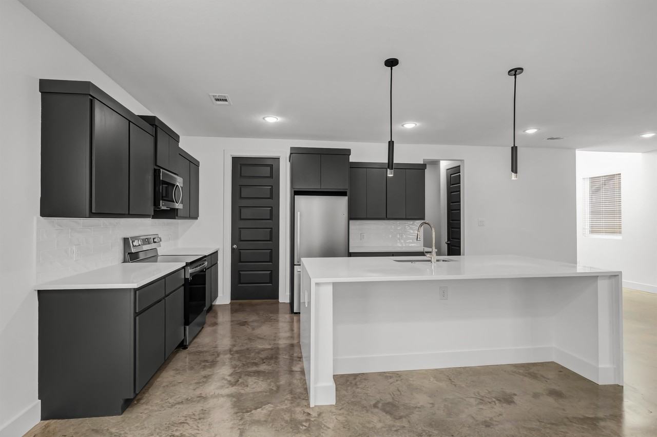 3012 3012 Alpha Court #1 - Photo 7 of 50