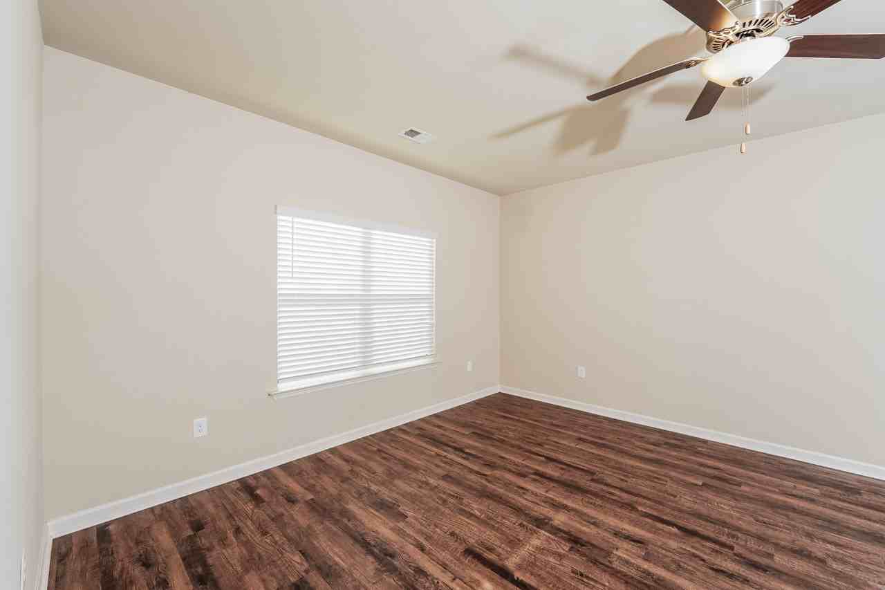 8041 Hagood St - Photo 3 of 17