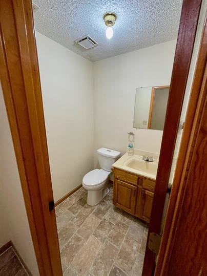 909 Fir St - Photo 3 of 8