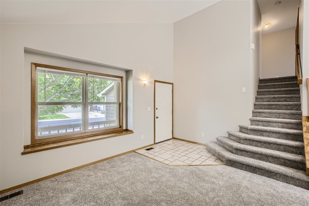 2231 Stuart St - Photo 6 of 29